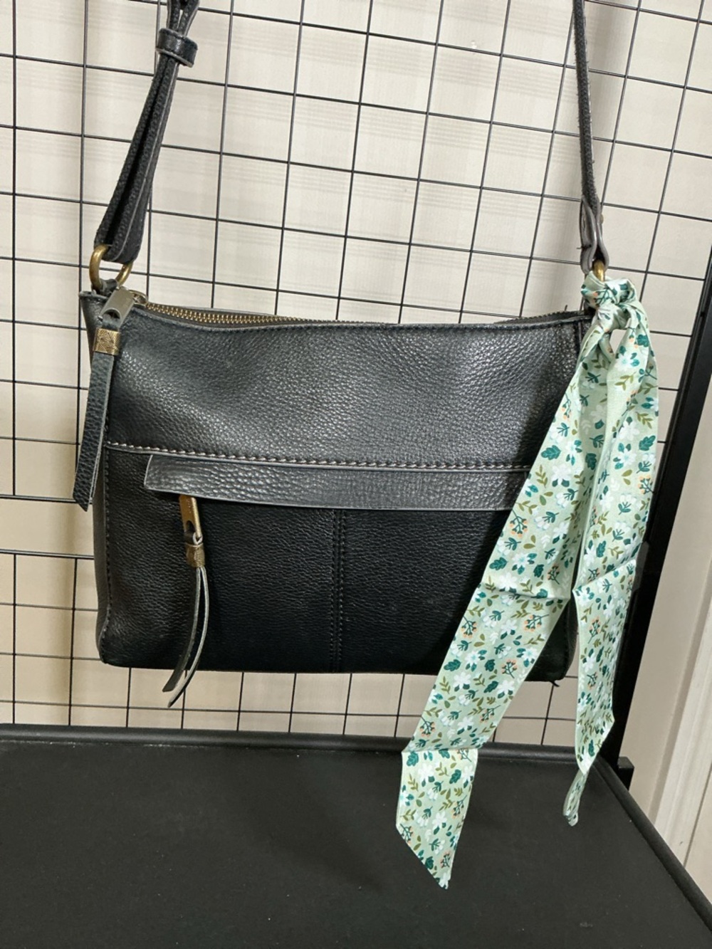 The Sak Black Pebbled Leather Crossbody Bag Brass Hardware Everyday Minimalist